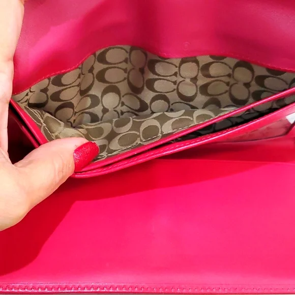 COACH VINTAGE HAMPTON PINK WALLET💕💕 - Picture 6 of 10